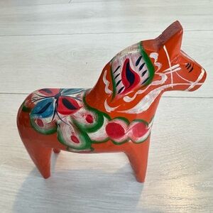 Wooden Dala horse folk art figurine